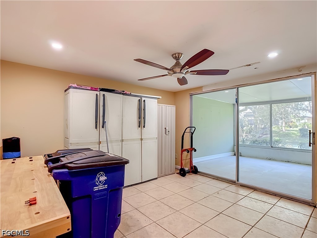 842 Pangola, North Fort Myers, FL 33903