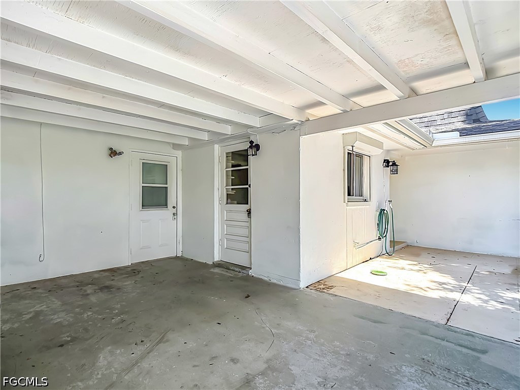 842 Pangola, North Fort Myers, FL 33903
