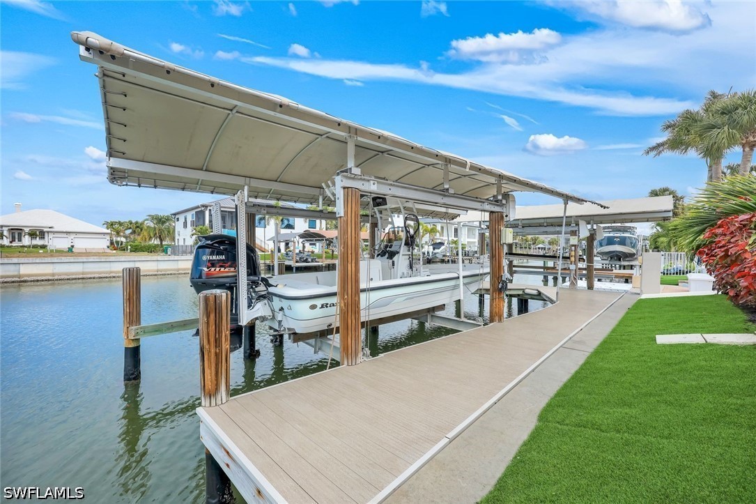 Dock