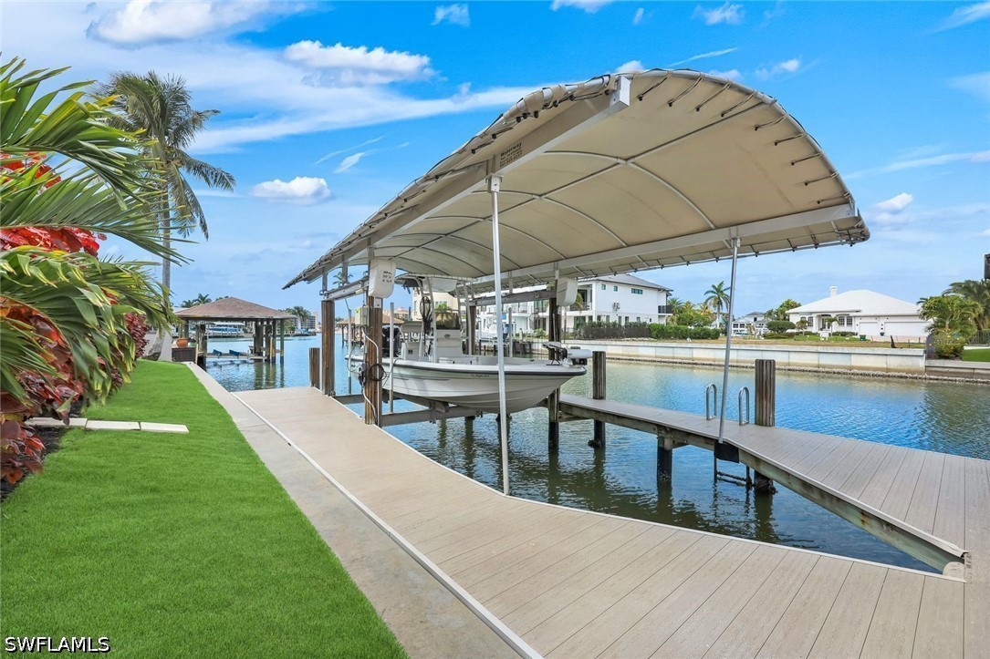Dock
