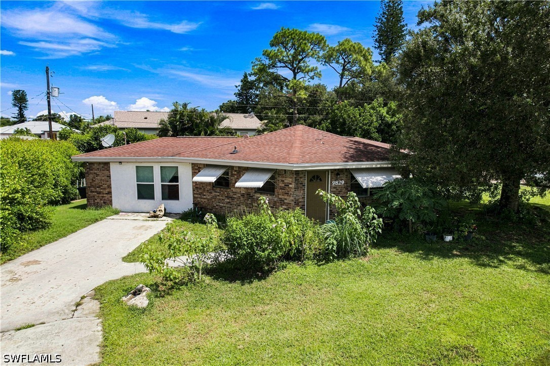 9829 Pennsylvania, Bonita Springs, FL 34135
