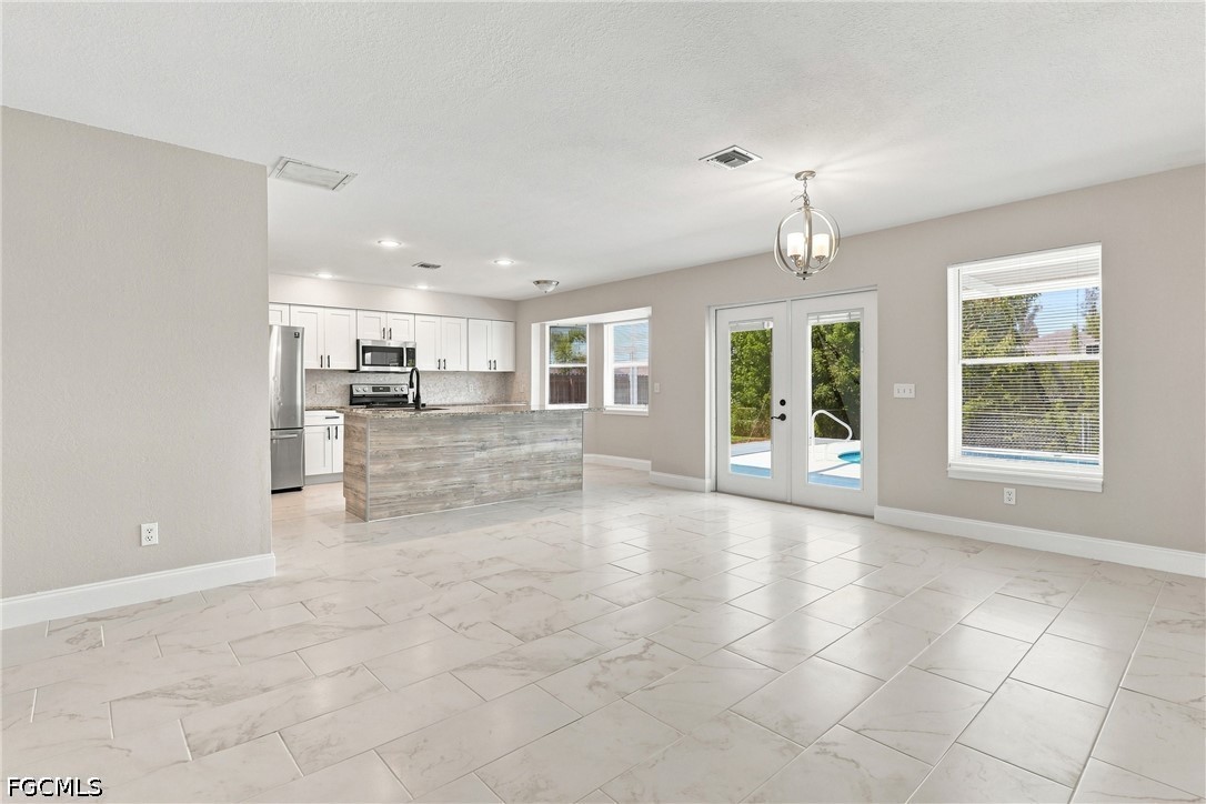 1014 15th, Cape Coral, FL 33991