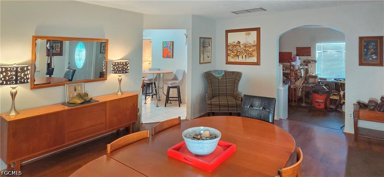 DiningArea