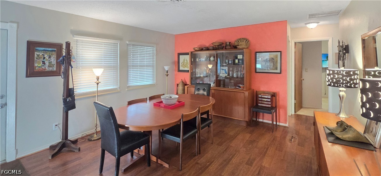 DiningArea