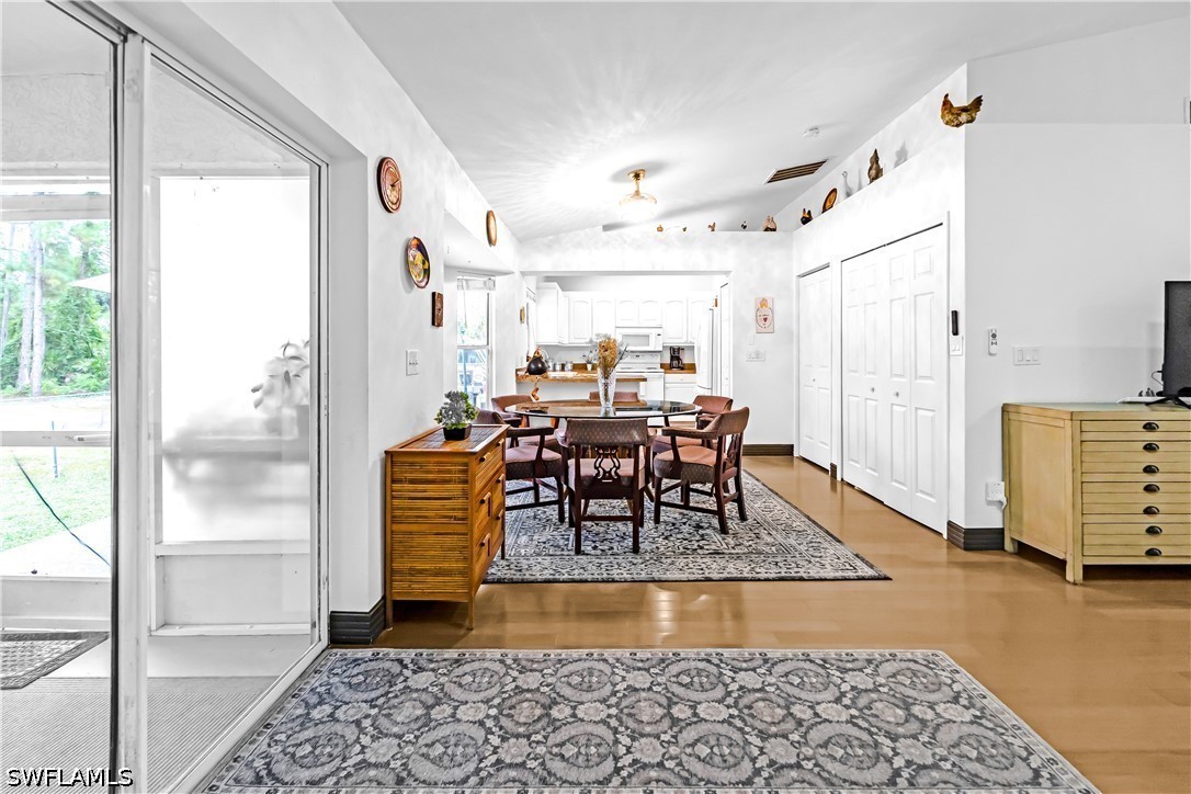 DiningArea