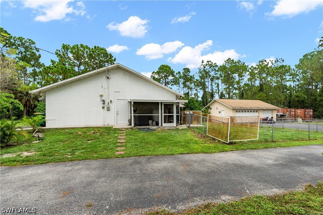 280 14th, Naples, FL 34117