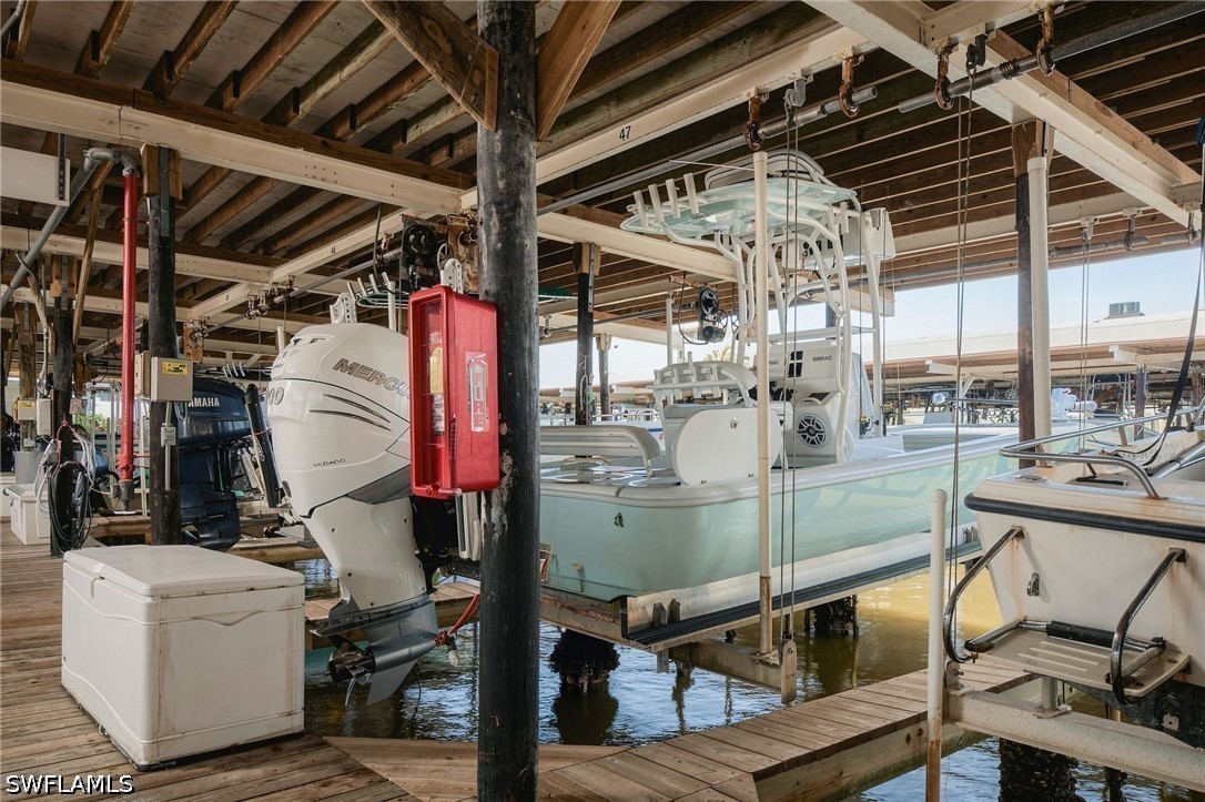 Dock