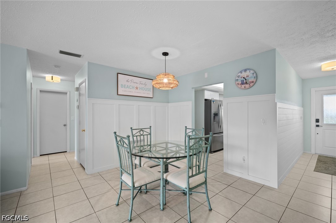 DiningArea