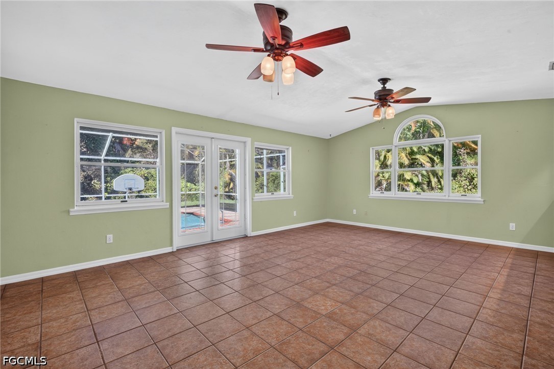 1460 Manuels, Fort Myers, FL 33901