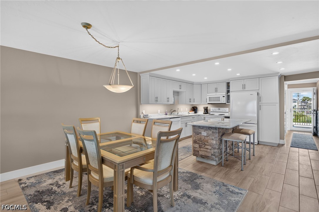 DiningArea