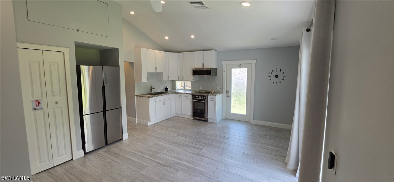 4536 25th, Naples, FL 34116