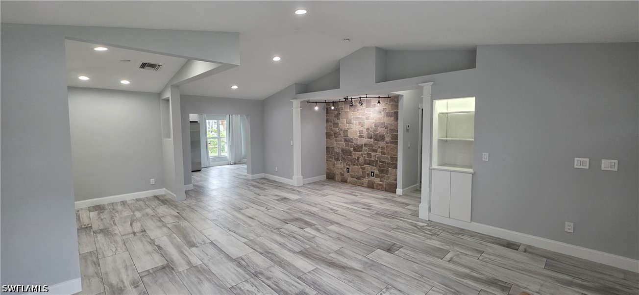 4536 25th, Naples, FL 34116