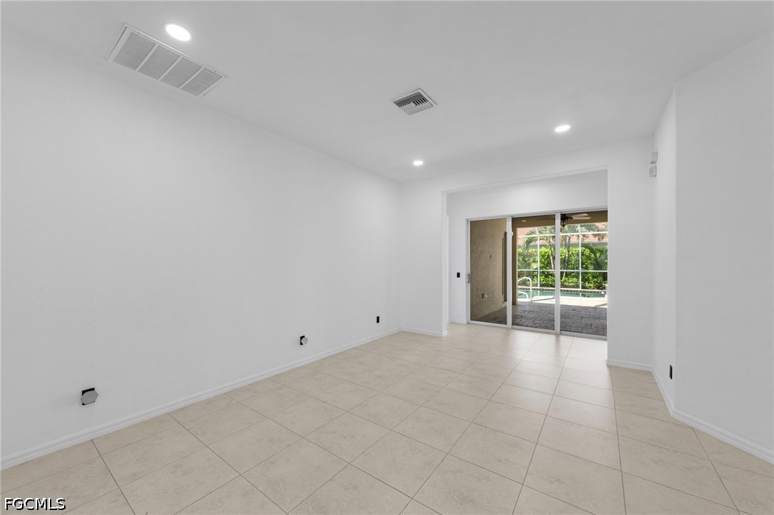 2628 Fairmont Cove, Cape Coral, FL 33991