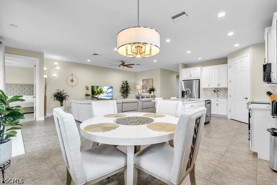 DiningArea