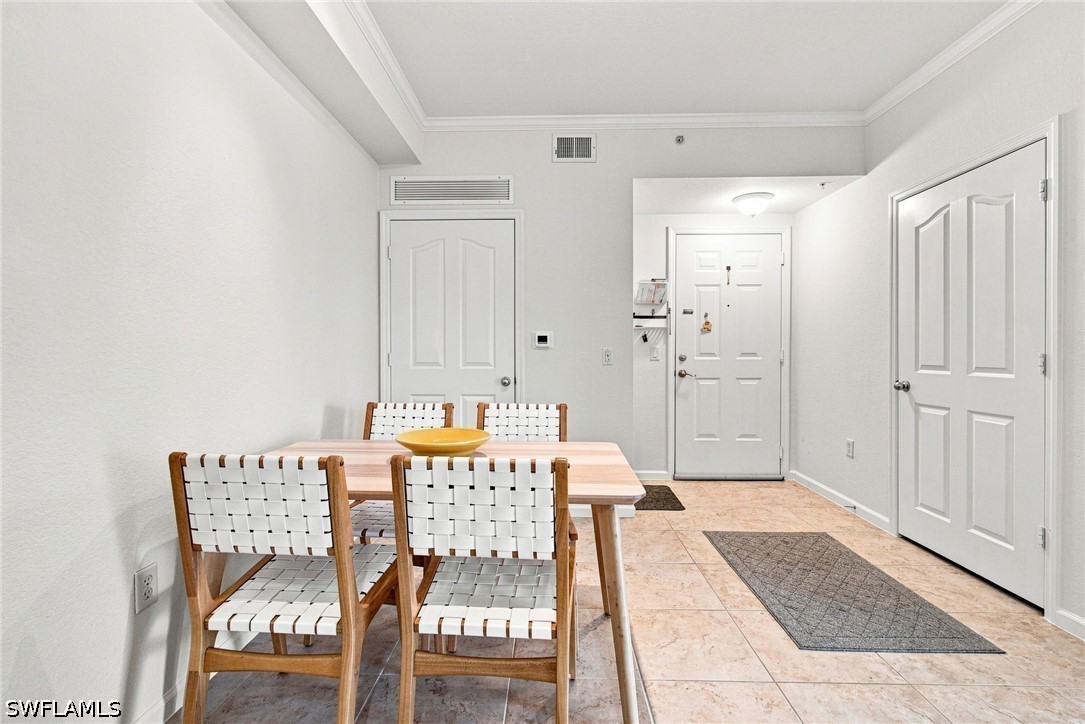 DiningArea