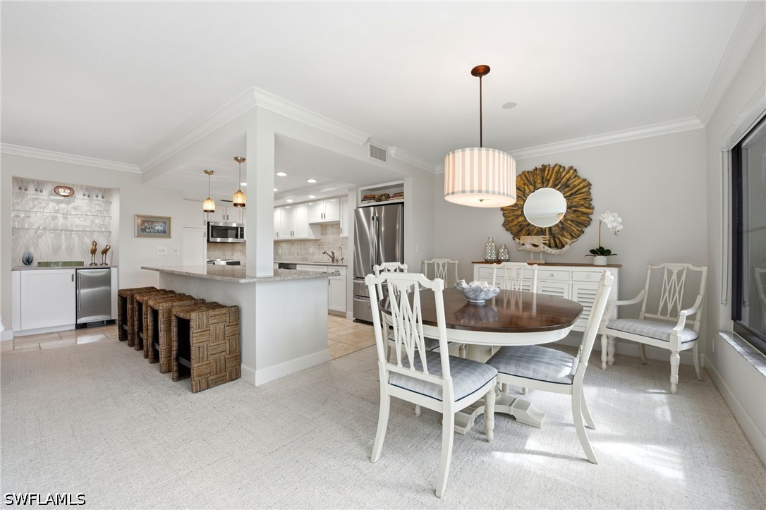 DiningArea