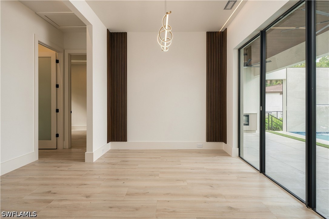 768 20th, Naples, FL 34120