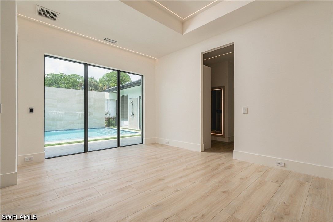768 20th, Naples, FL 34120