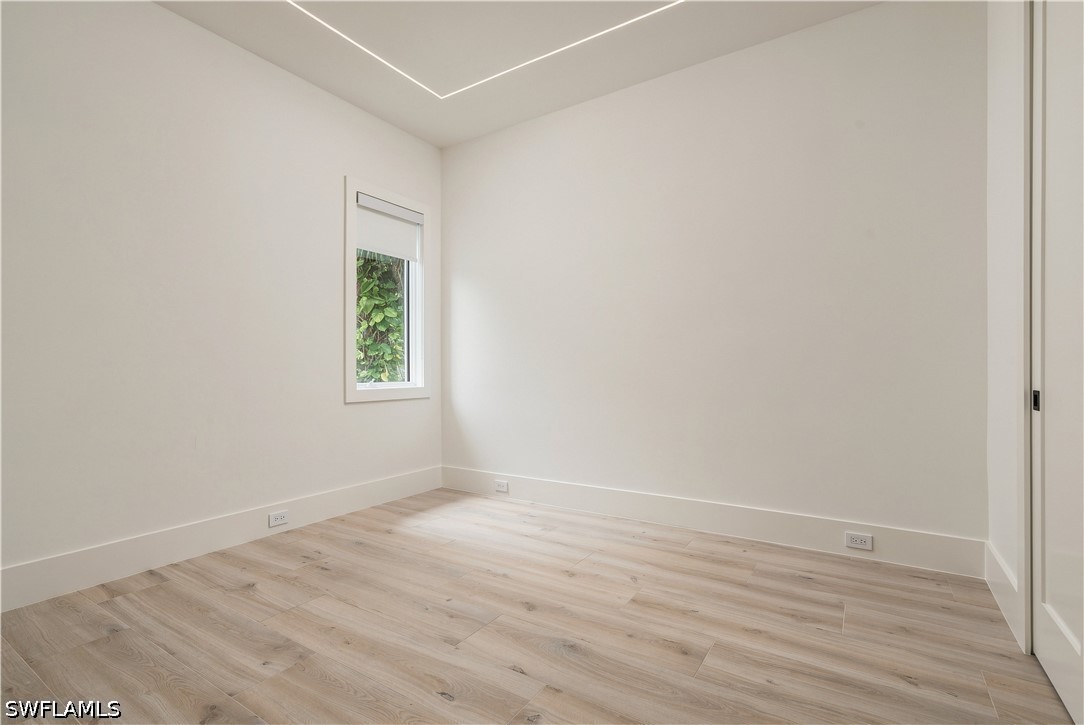 768 20th, Naples, FL 34120