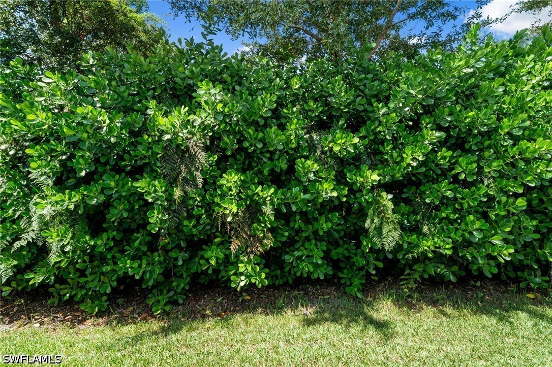9086 Woodhurst, Naples, FL 34120