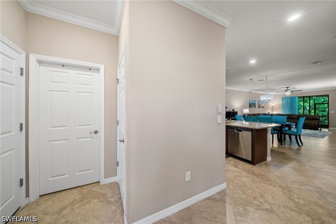 9086 Woodhurst, Naples, FL 34120