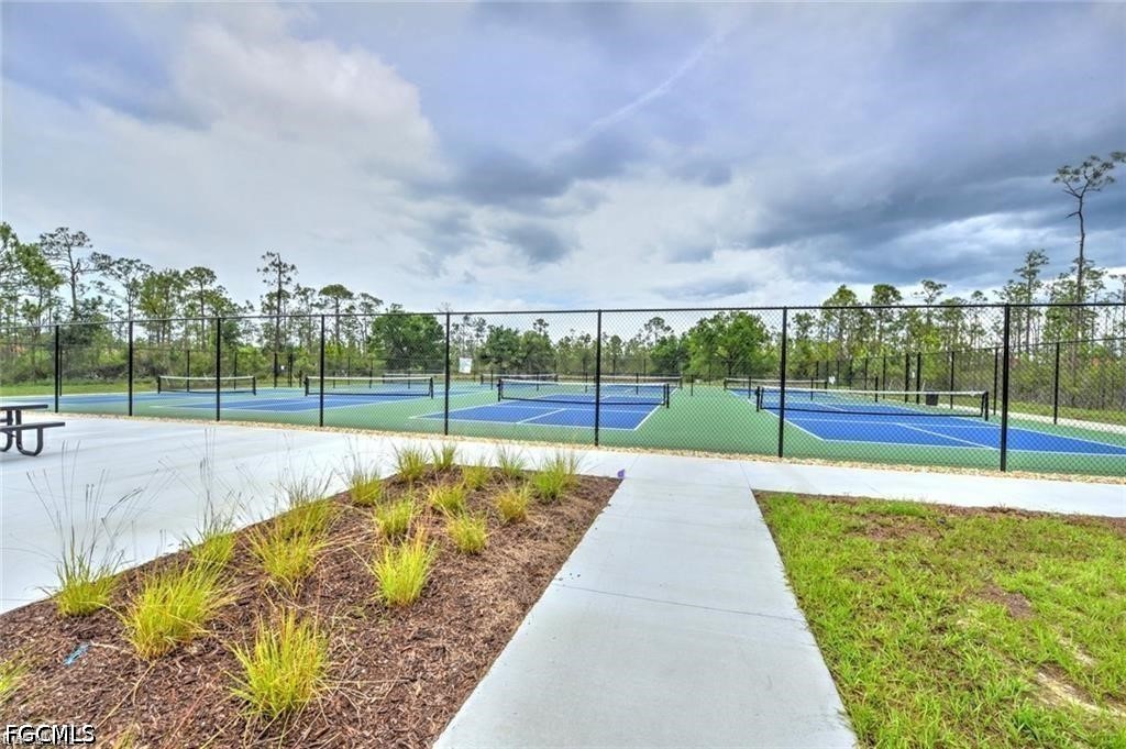 20276 Camino Torcido, North Fort Myers, FL 33917