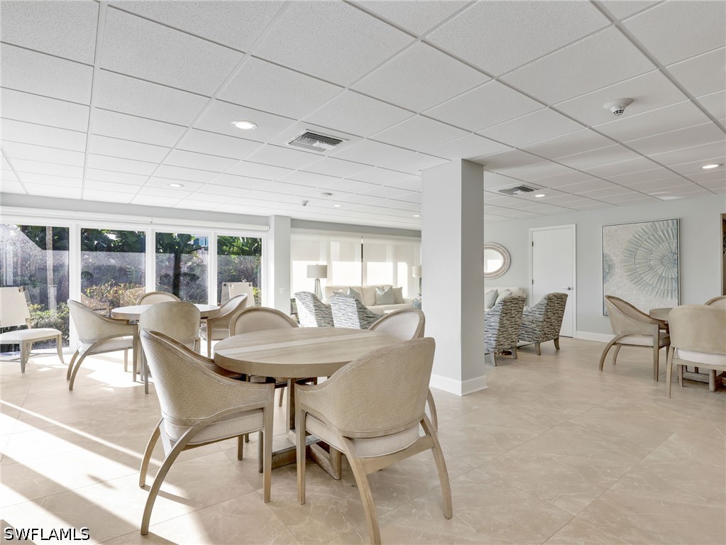 DiningArea