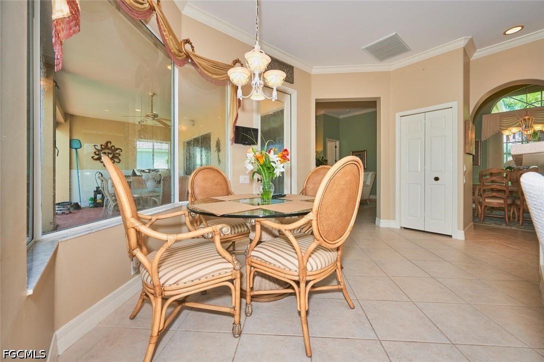 DiningArea