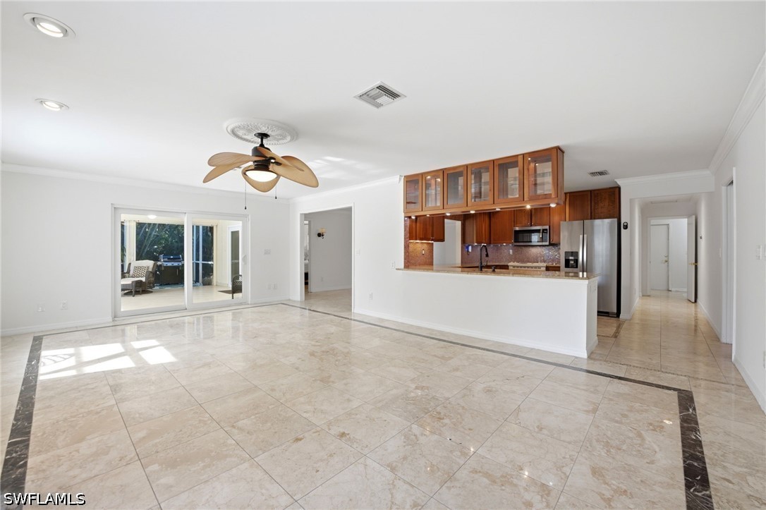 FamilyRoom