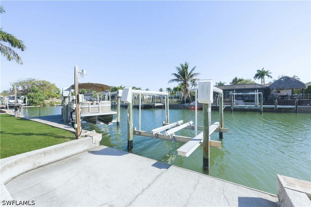 Dock