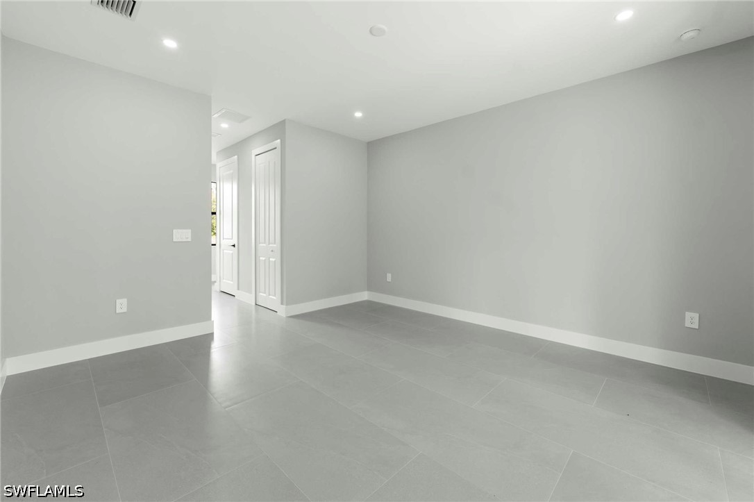 2610 4th, Naples, FL 34120