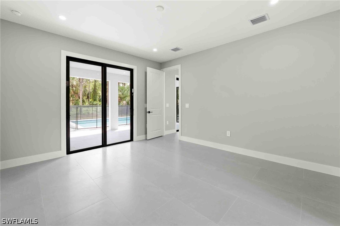 2610 4th, Naples, FL 34120