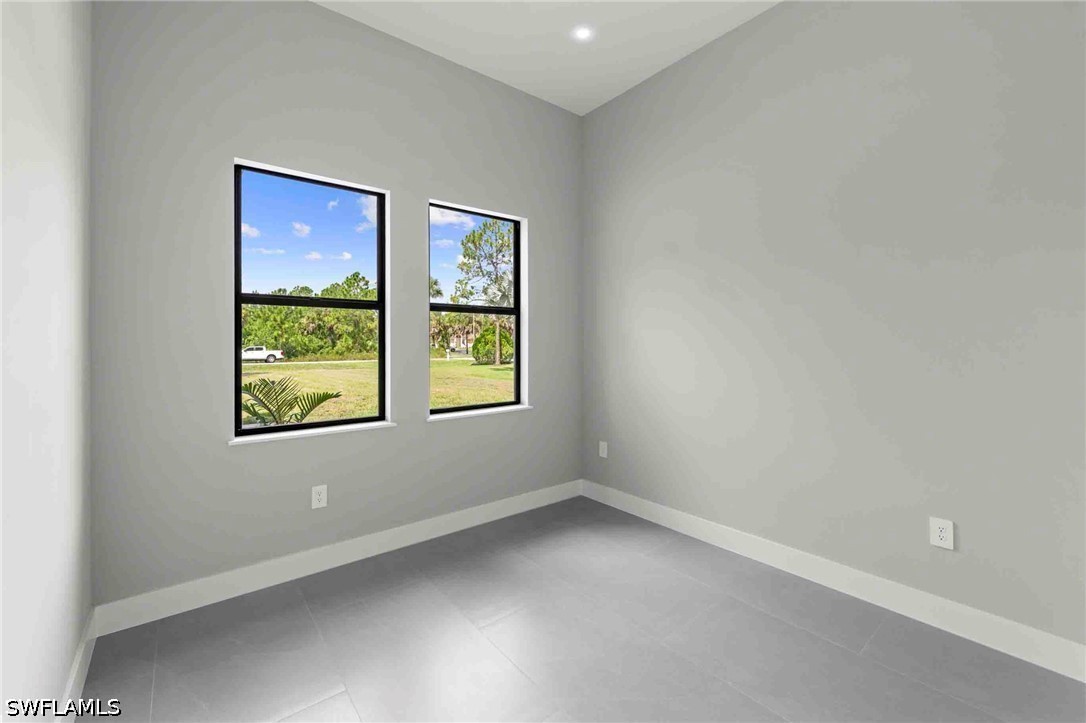 2610 4th, Naples, FL 34120