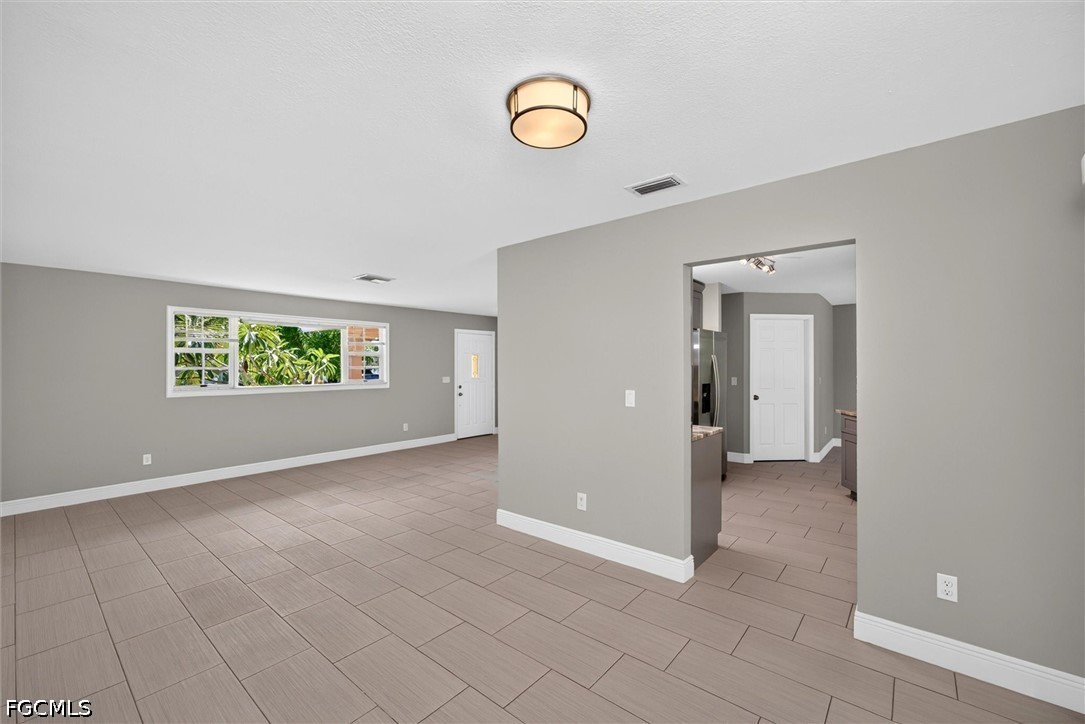 305 27th, Cape Coral, FL 33904