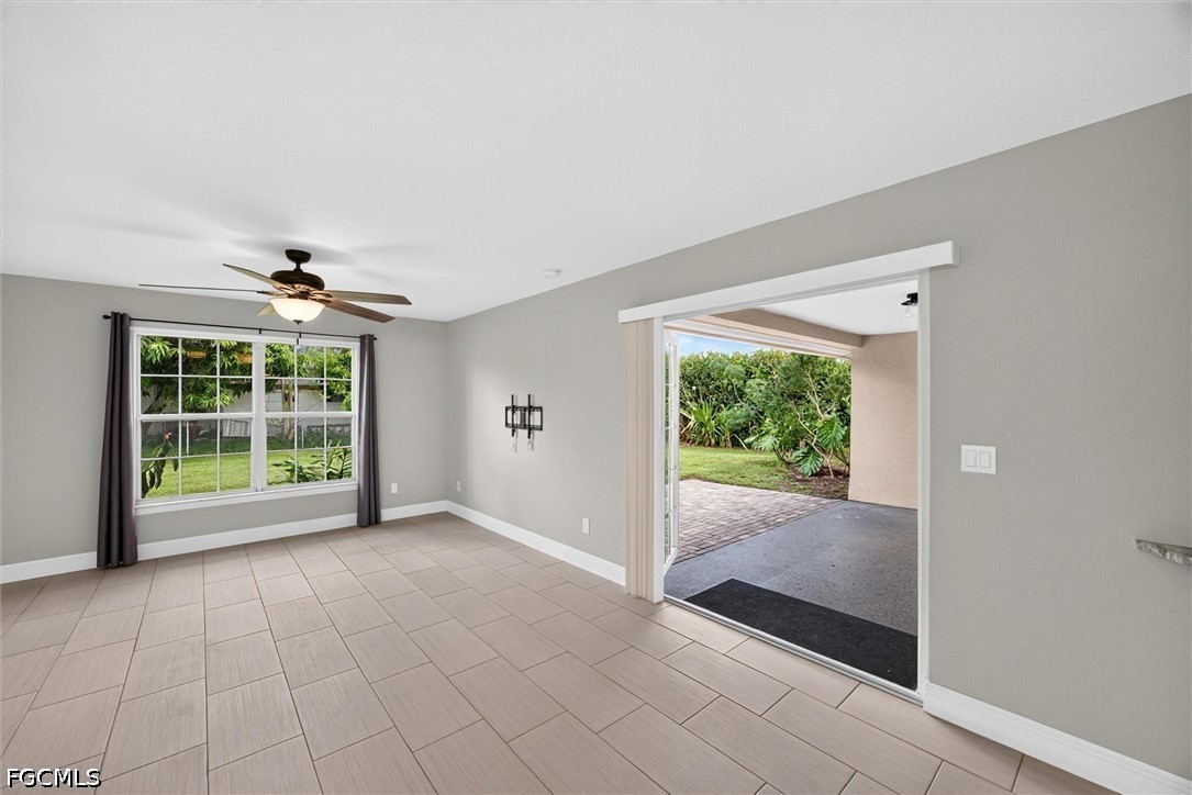 305 27th, Cape Coral, FL 33904