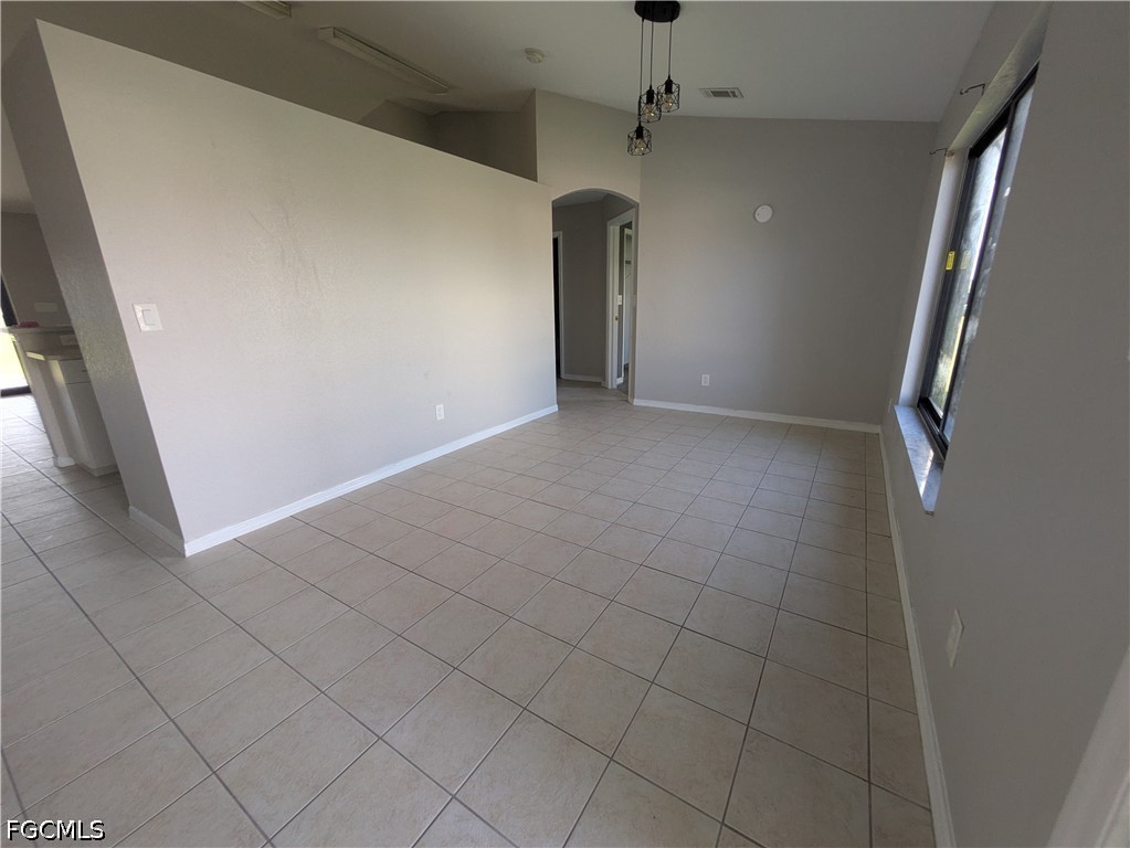 1725 11th, Cape Coral, FL 33993