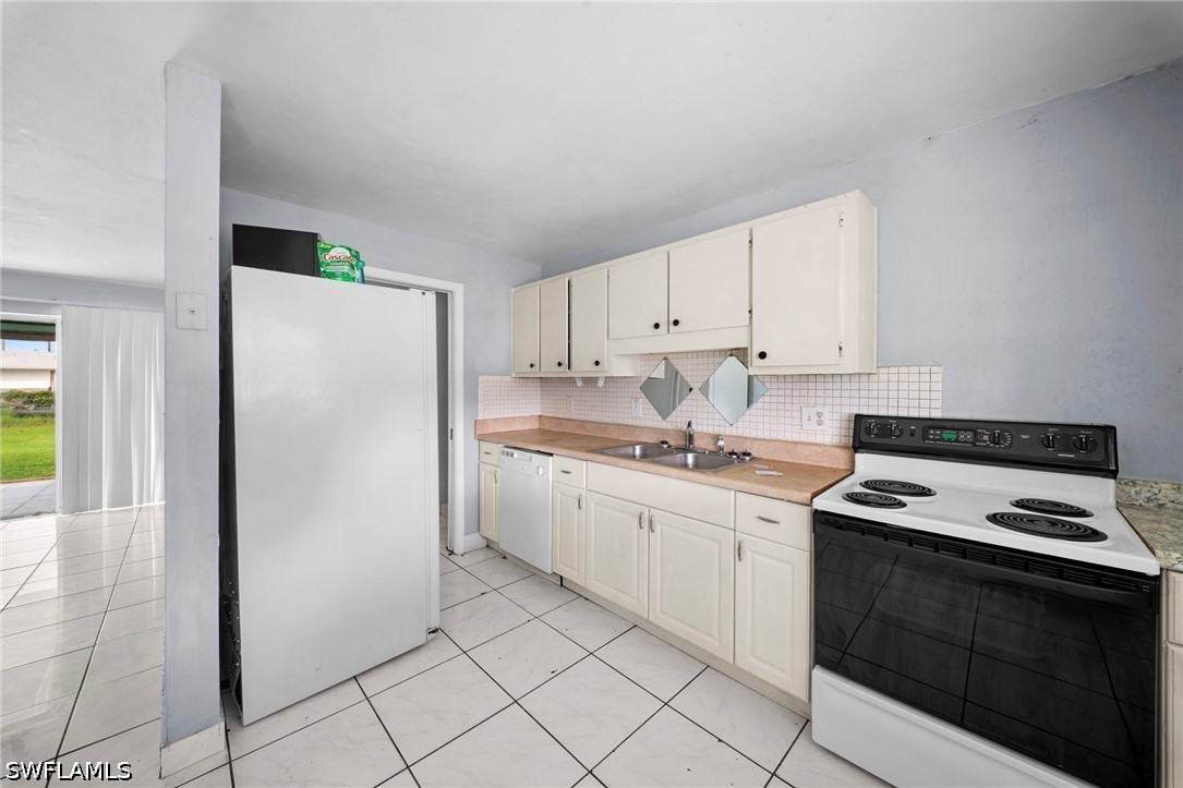 406 15th, Cape Coral, FL 33909