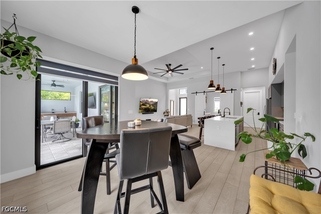DiningArea