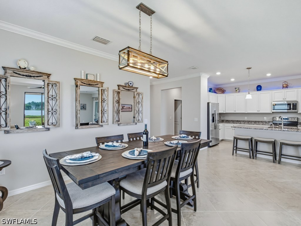 DiningArea