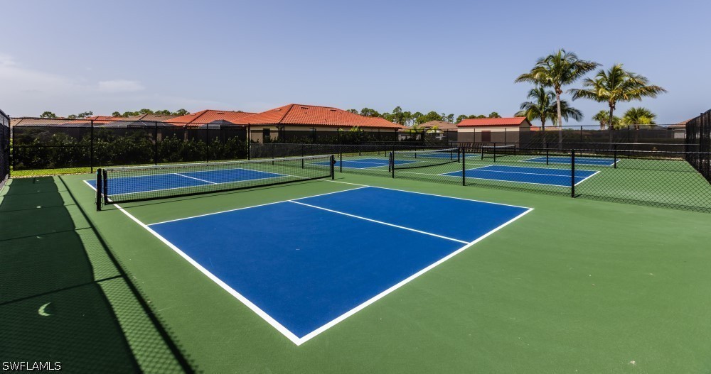 1482 Santiago, Naples, FL 34113