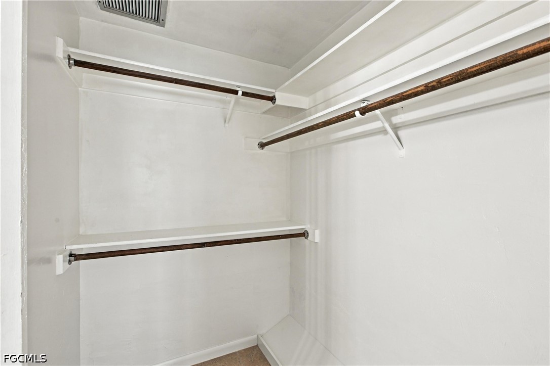 WalkInClosets
