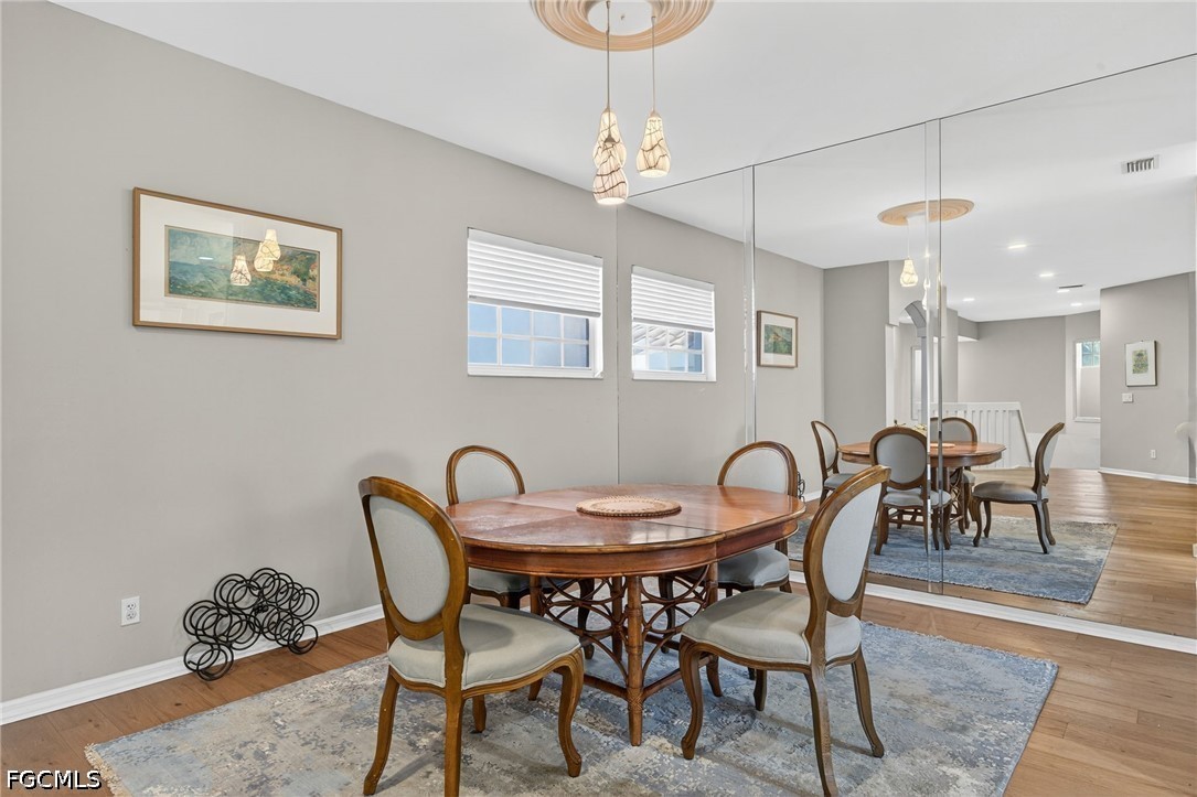 DiningArea