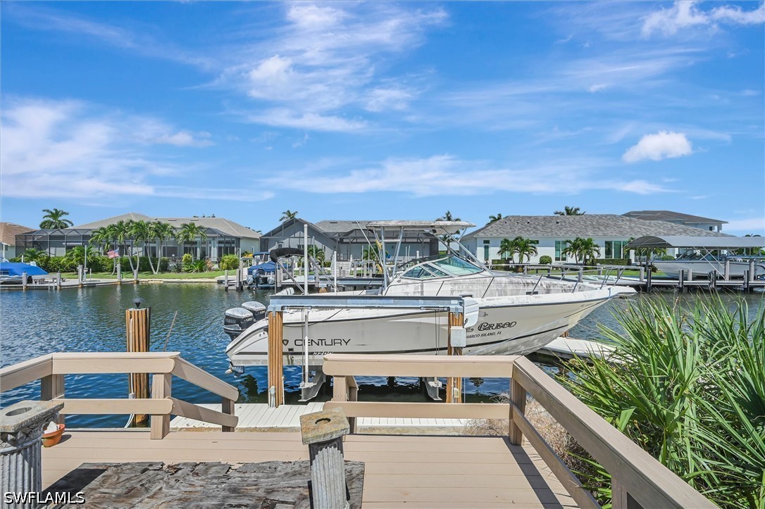 Dock