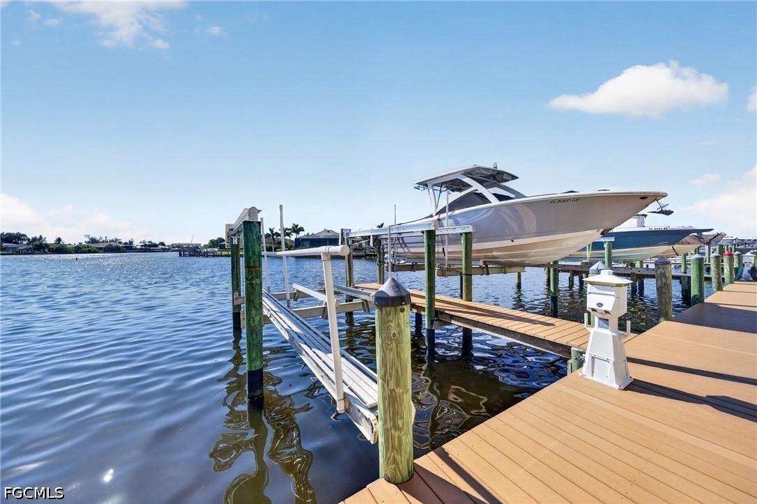 Dock