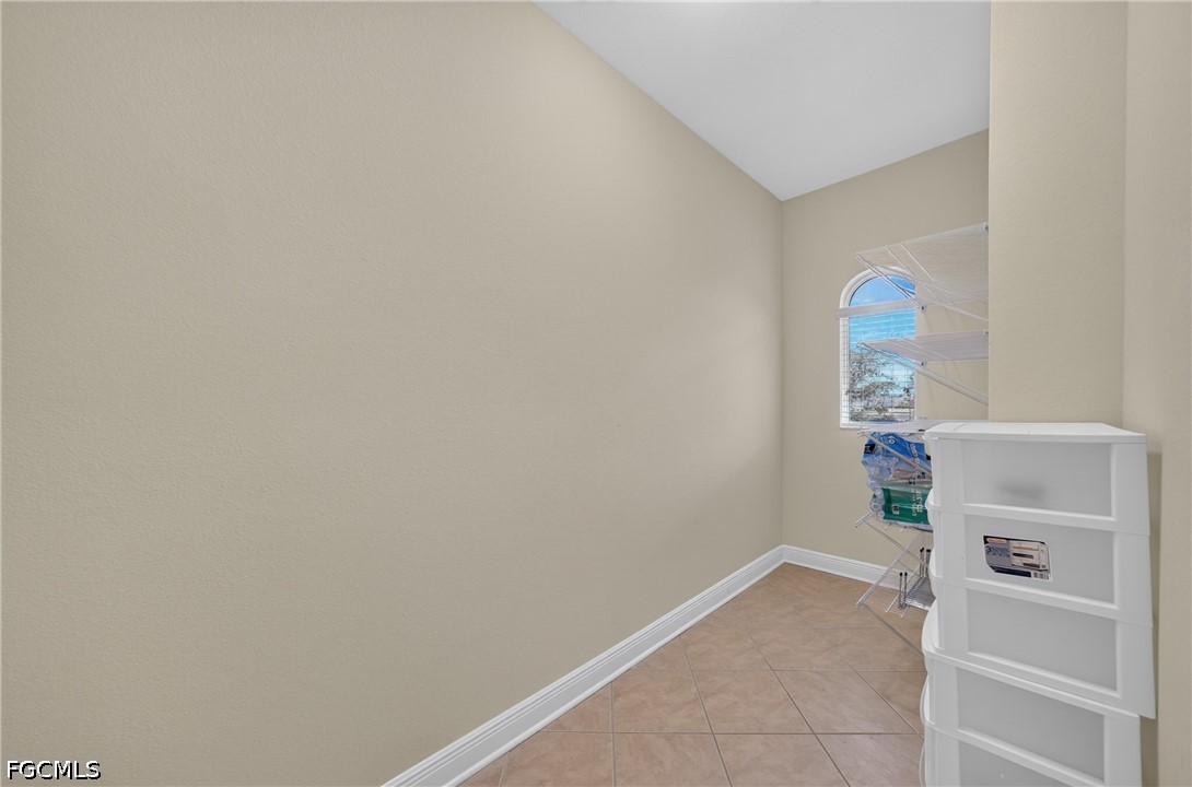 221 Shadroe Cove Unit 1303, Cape Coral, FL 33991