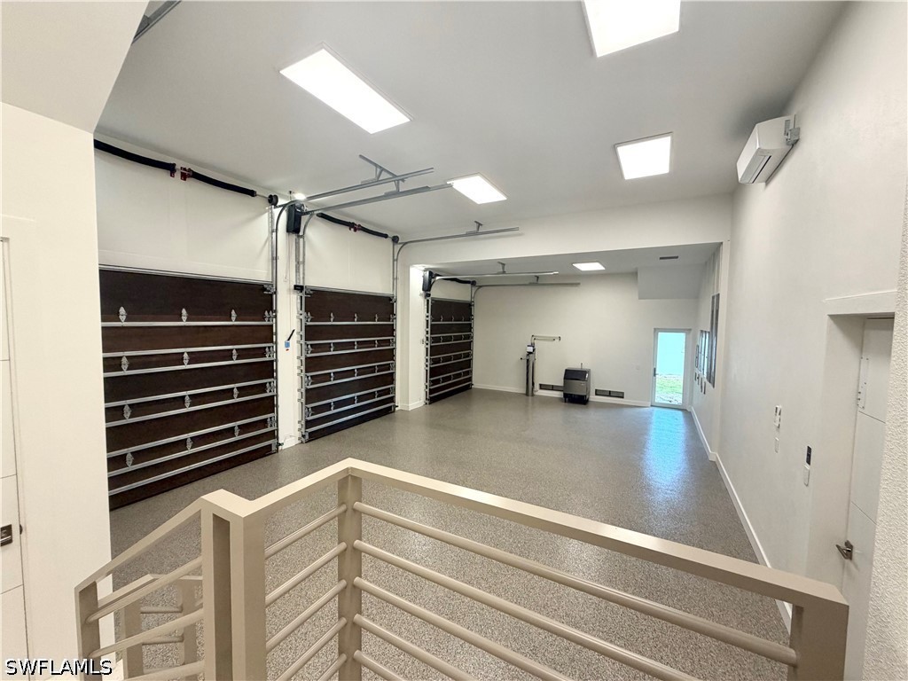 1935 5th, Naples, FL 34102
