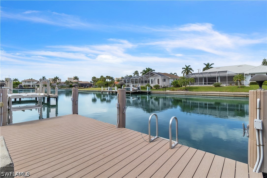 Dock