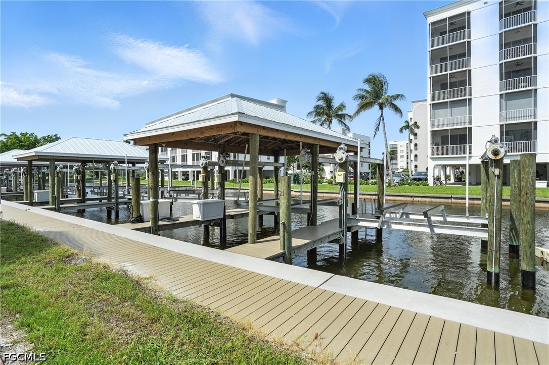 Dock
