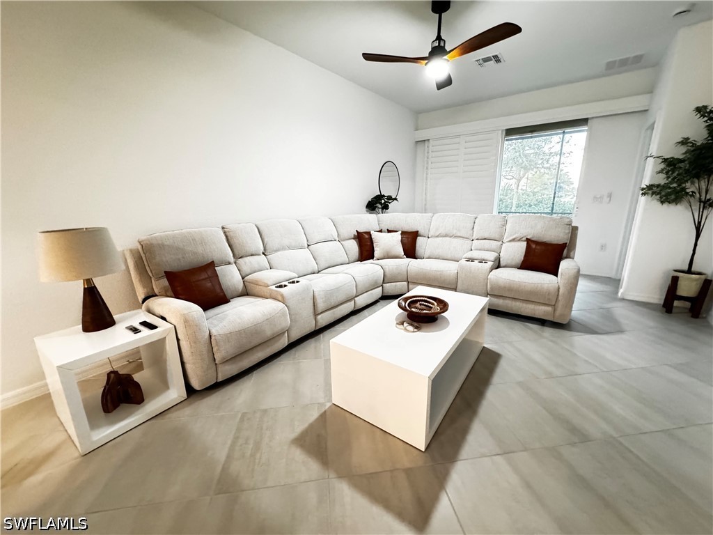 2084 Wellington, Naples, FL 34120