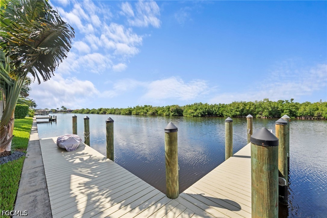 Dock
